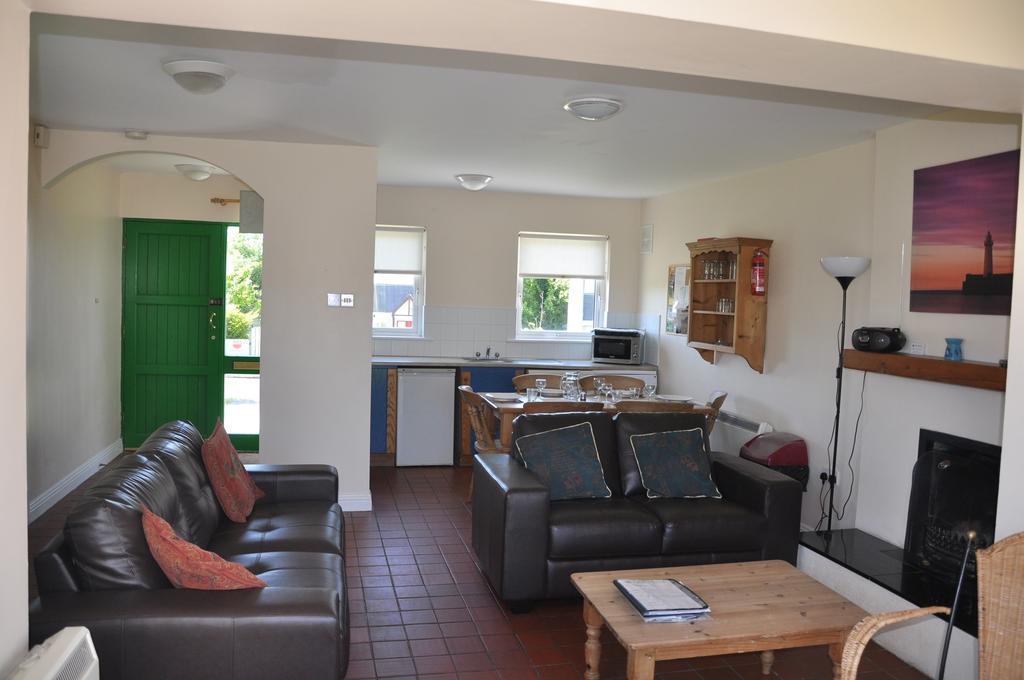 Glenbeg Holiday Homes By Trident Holiday Homes Courtown Ruang foto